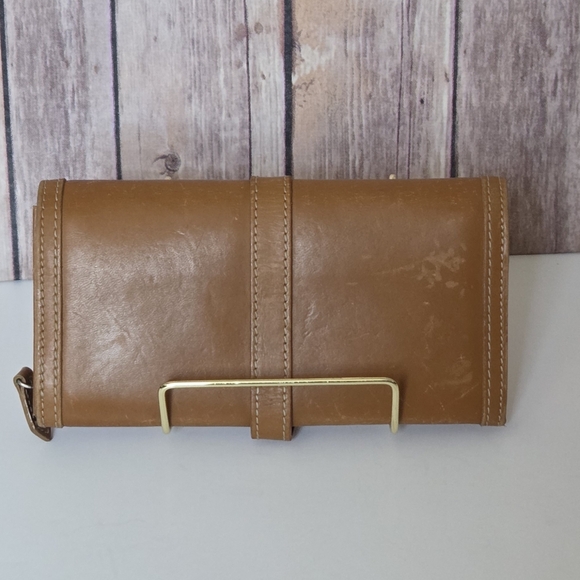 Burberry Tan Leather Wallet - Picture 4 of 16